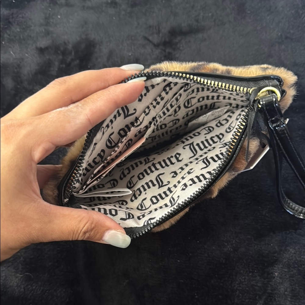 Juicy Couture Brown Leopard Print Clutch - Picture 2 of 2